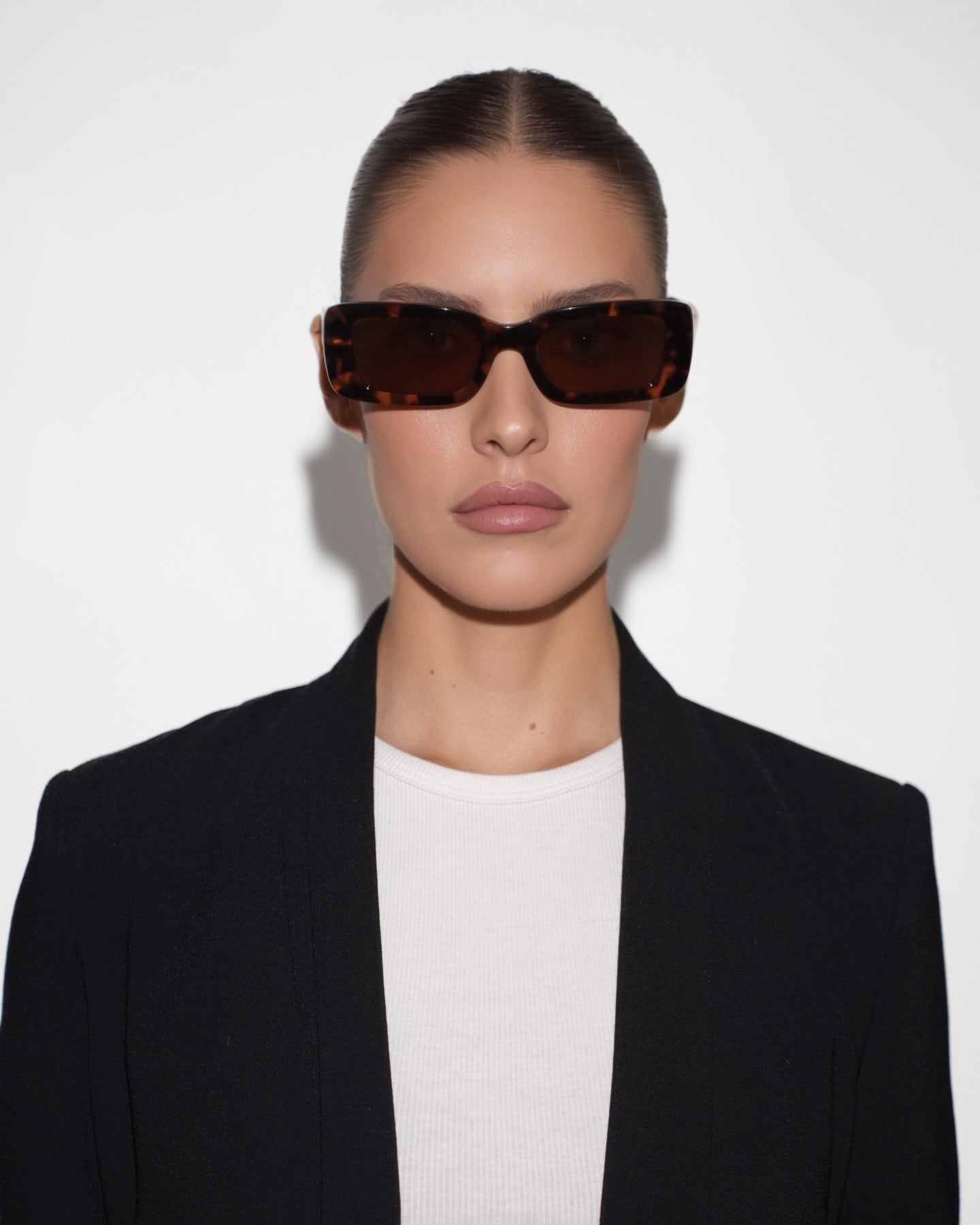 Best Sunglasses for Women – Kenny Tortoise, Available Online in USA, UK, Canada & UAE